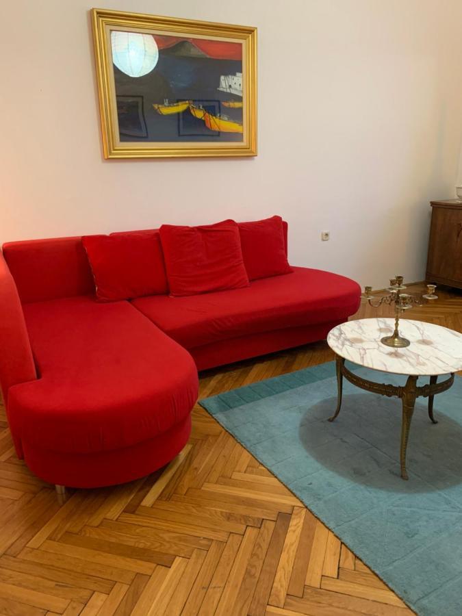 The Marchburg Apartment มาริบอร์ ภายนอก รูปภาพ