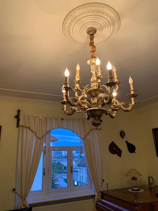 The Marchburg Apartment มาริบอร์ ภายนอก รูปภาพ