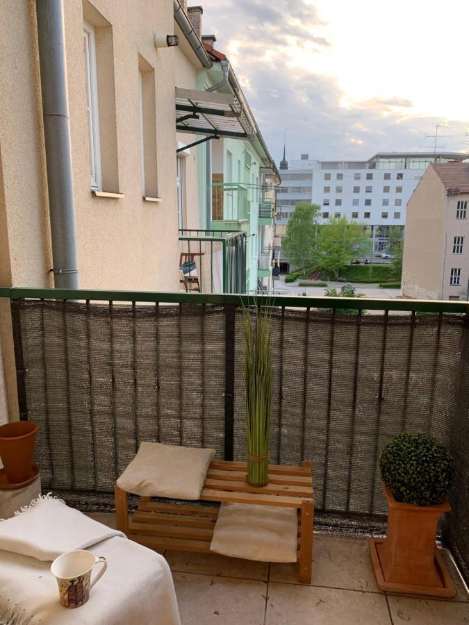 The Marchburg Apartment มาริบอร์ ภายนอก รูปภาพ