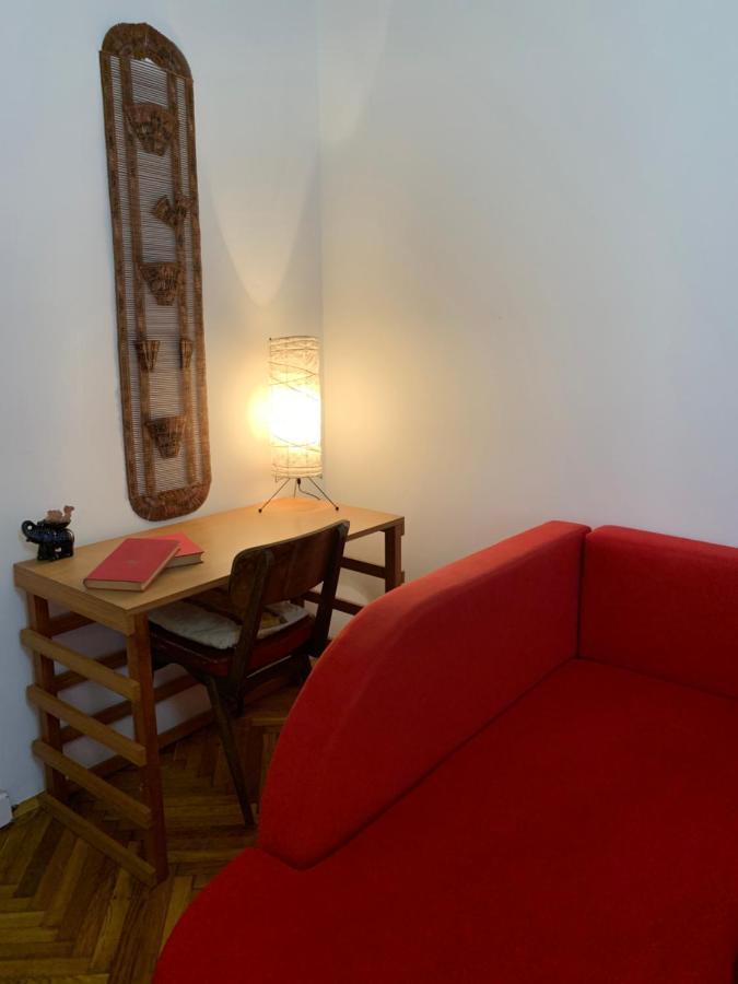 The Marchburg Apartment มาริบอร์ ภายนอก รูปภาพ