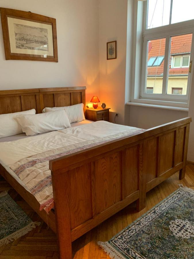 The Marchburg Apartment มาริบอร์ ภายนอก รูปภาพ