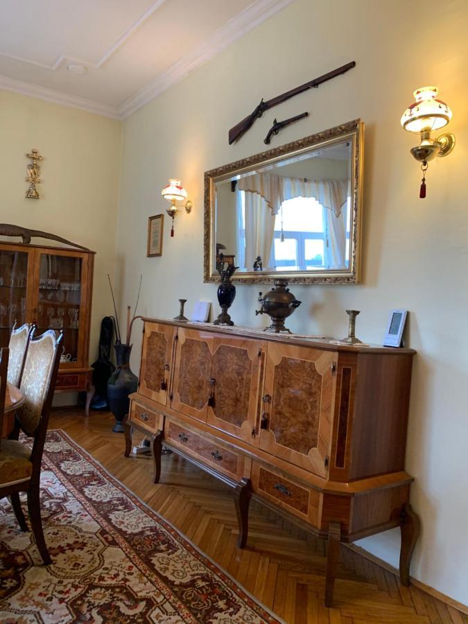 The Marchburg Apartment มาริบอร์ ภายนอก รูปภาพ