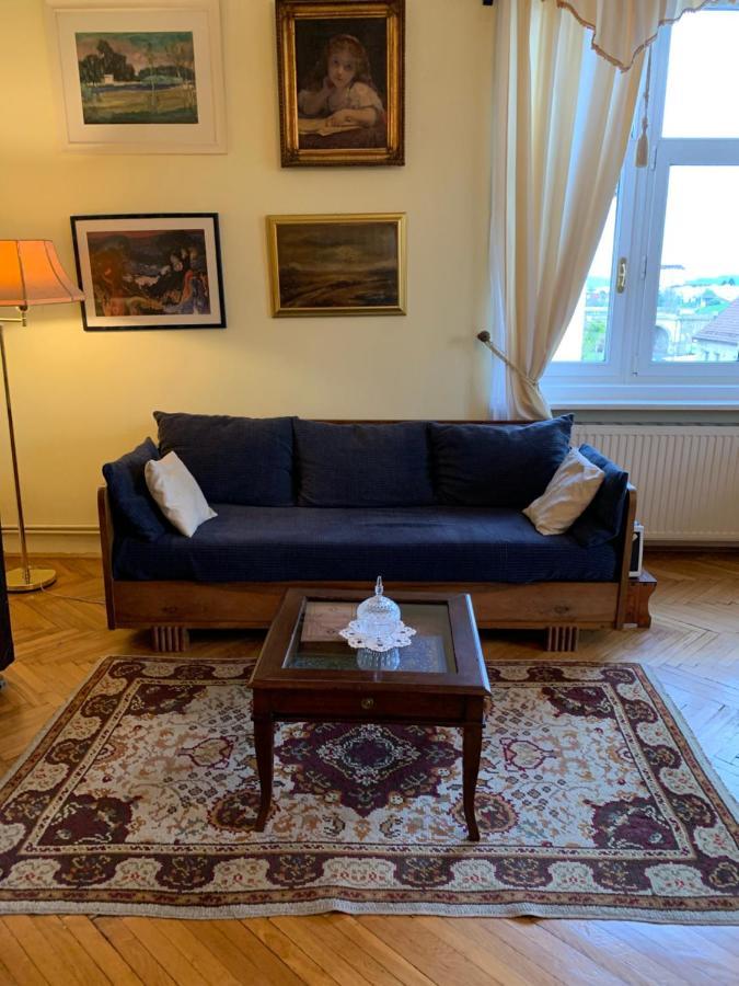 The Marchburg Apartment มาริบอร์ ภายนอก รูปภาพ